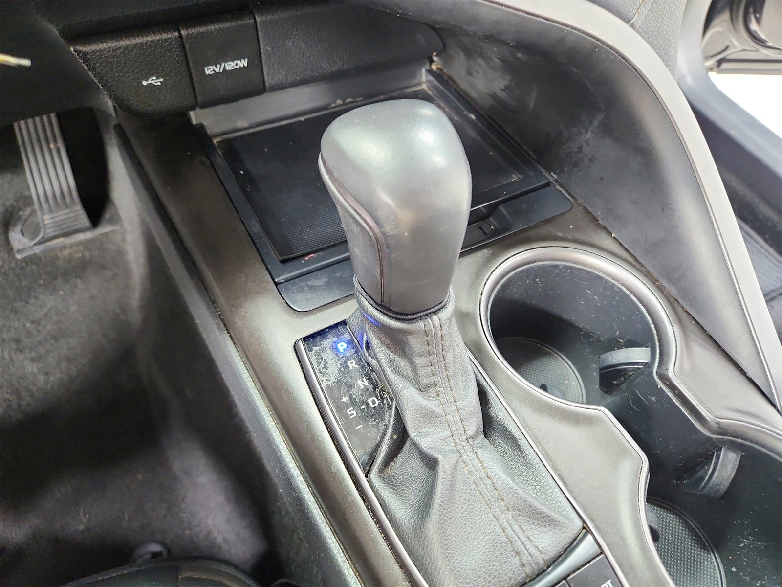 Used 2023 Toyota Camry SE image 25