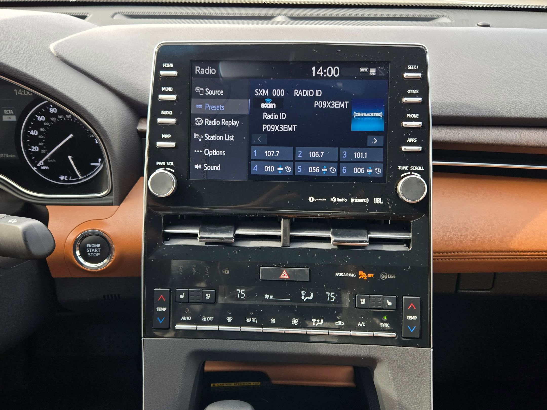 Used 2022 Toyota Avalon Limited w/ Advanced Safety Package image 15