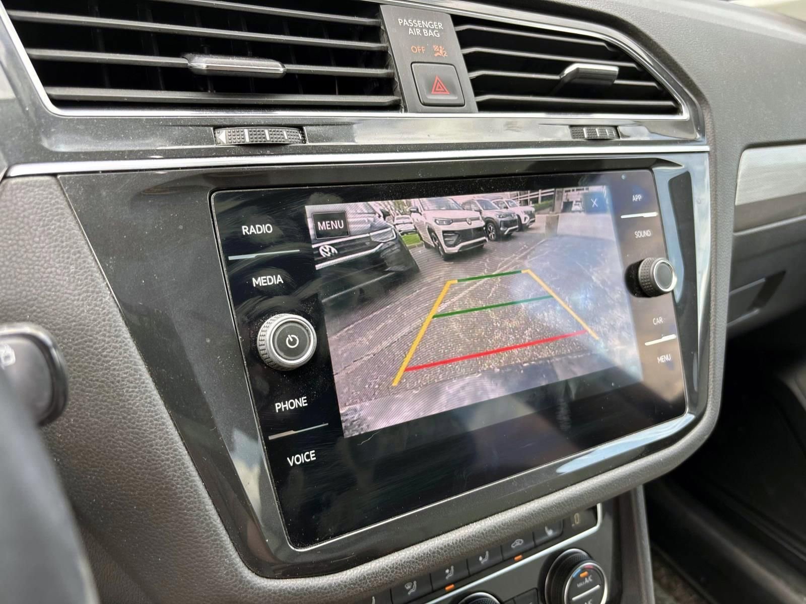 Used 2019 Volkswagen Tiguan SE w/ Panoramic Sunroof Package AWD/4WD image 20