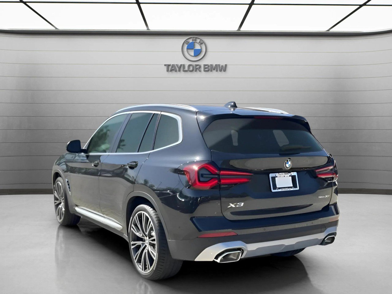 Certified 2024 BMW X3 sDrive30i w/ Premium Package w/ZPA RWD image 3