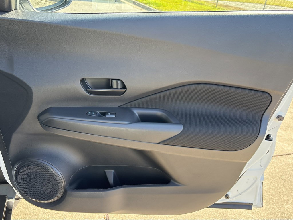 Certified 2024 Nissan Kicks S image 9