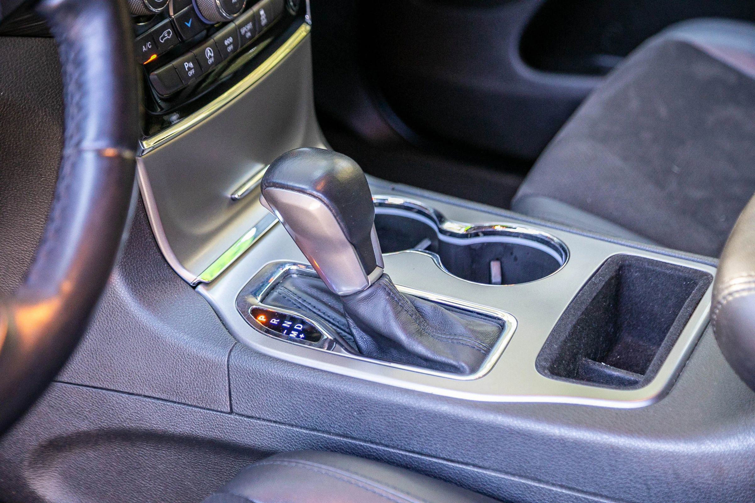 Used 2020 Jeep Grand Cherokee Altitude image 30