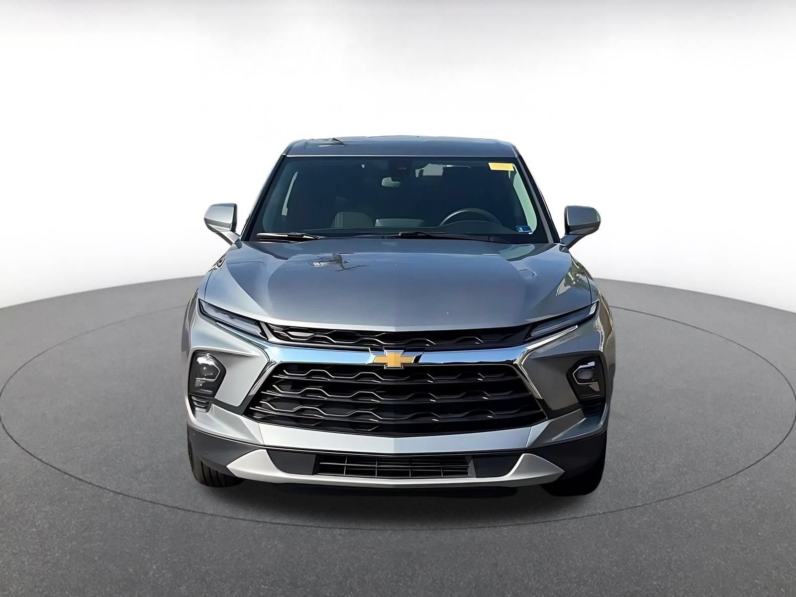 Used 2026 Chevrolet Blazer LT FWD image 4