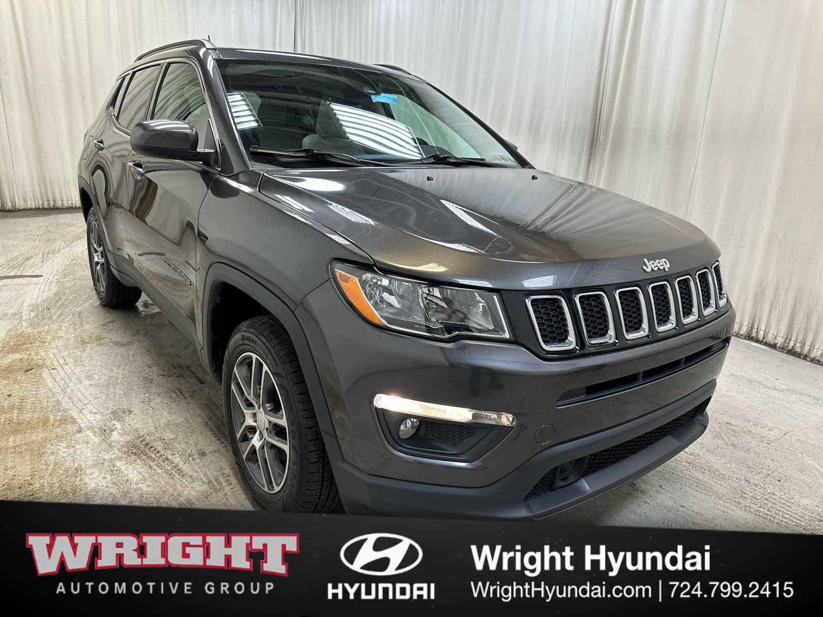 Used 2020 Jeep Compass Latitude image 1