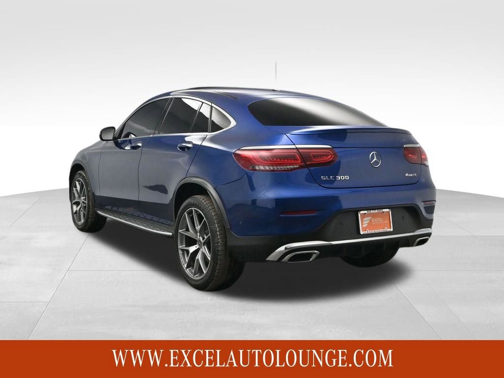 Used 2022 Mercedes-Benz GLC 300 4MATIC Coupe image 4