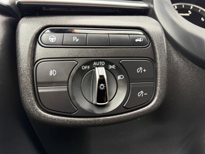 Used 2023 INFINITI QX55 Luxe w/ Cargo Package image 27