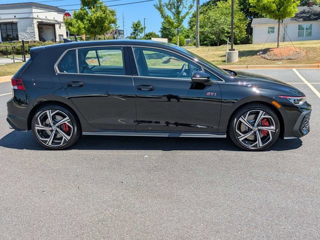New 2026 Volkswagen GTI SE image 3