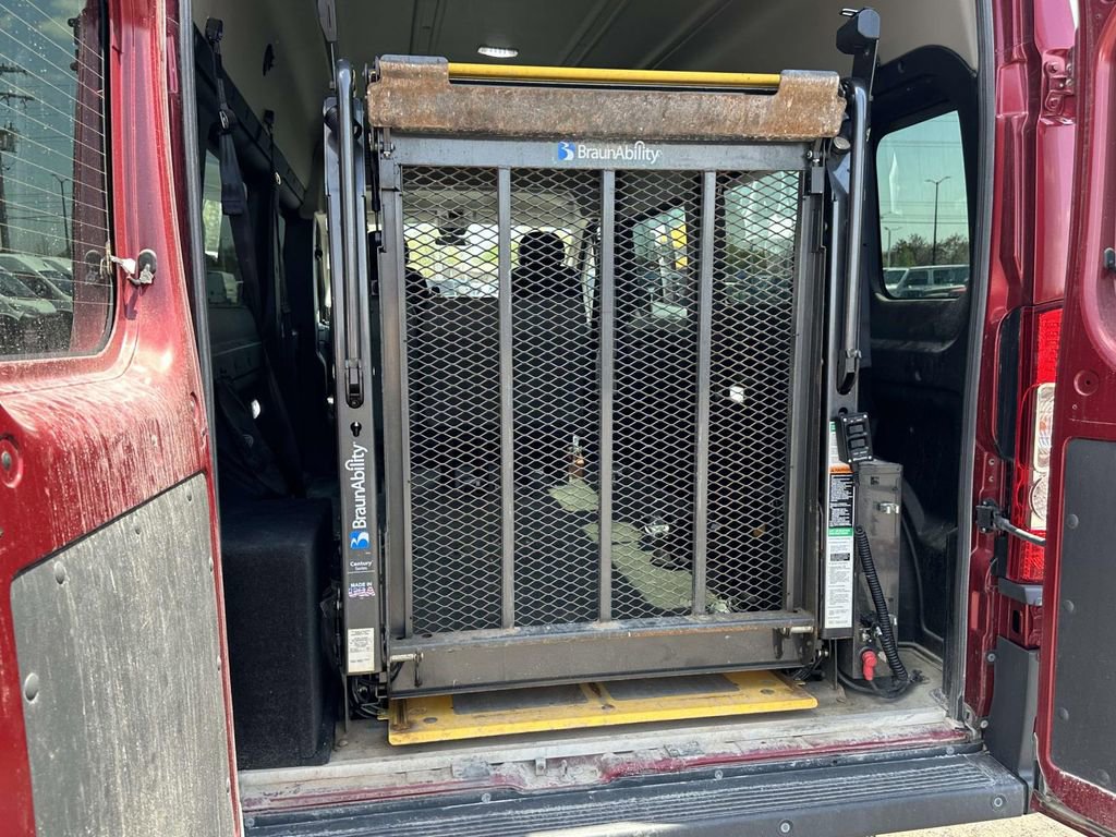 Used 2018 RAM ProMaster 2500 FWD image 11