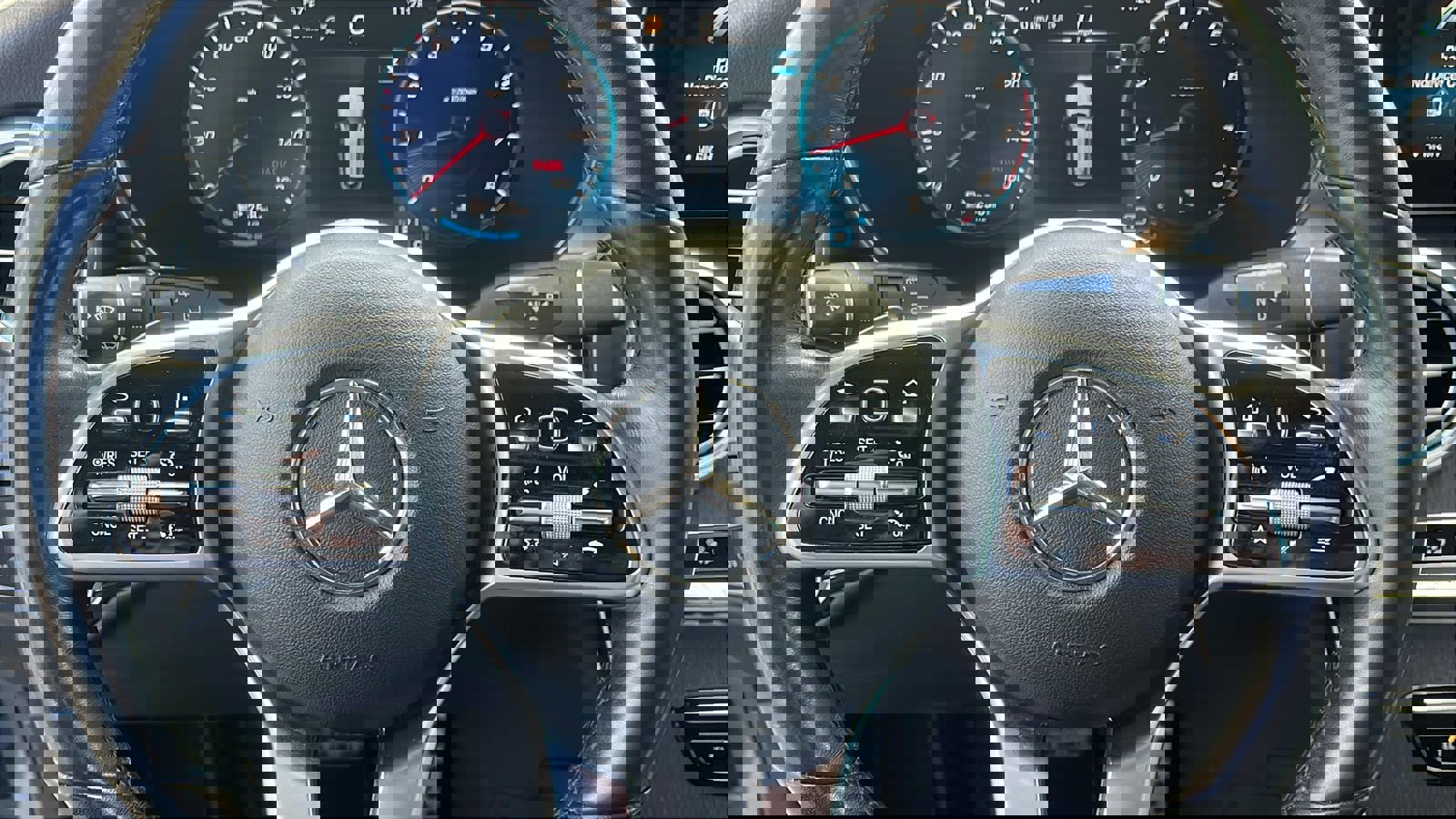 Used 2021 Mercedes-Benz GLC 300 4MATIC image 8