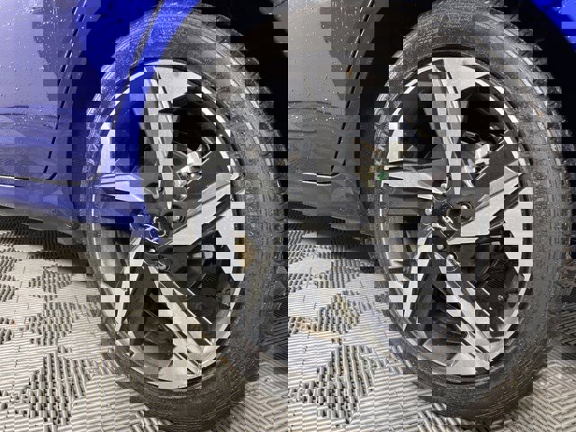 Used 2023 Hyundai Elantra SEL w/ Convenience Package image 10