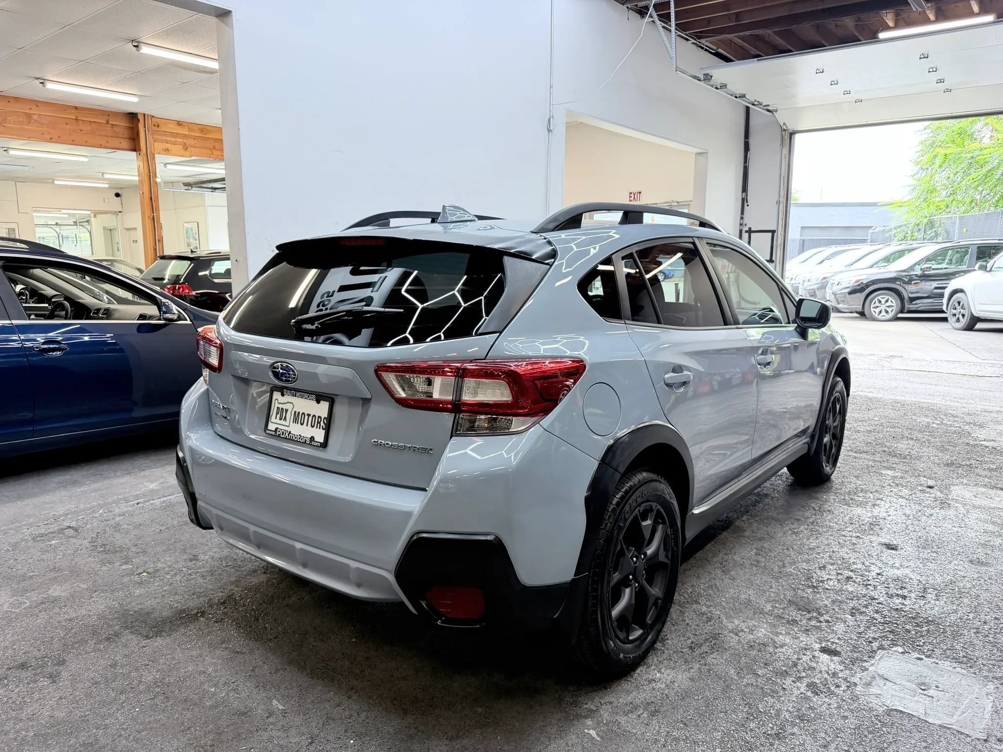 Used 2018 Subaru Crosstrek 2.0i Premium AWD/4WD image 3
