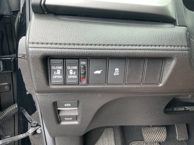 Used 2025 Honda Odyssey EX-L image 21