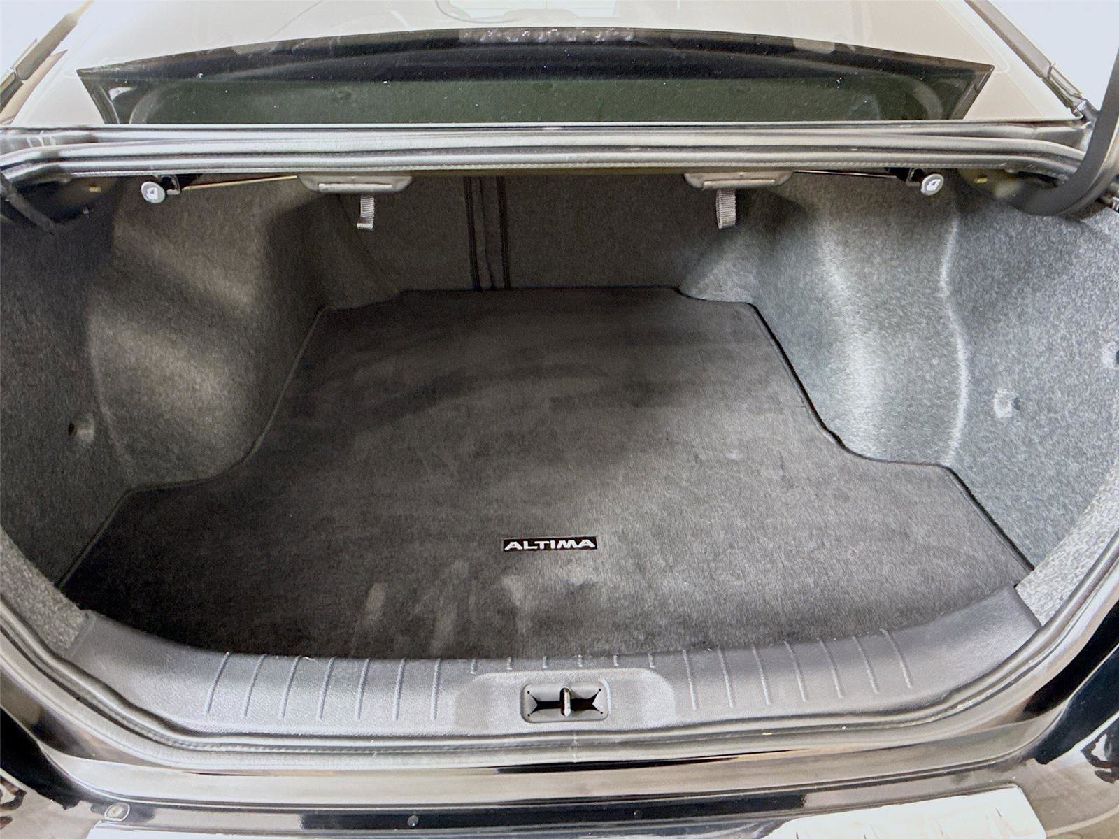 Used 2022 Nissan Altima 2.5 SR w/ Midnight Edition Package image 19