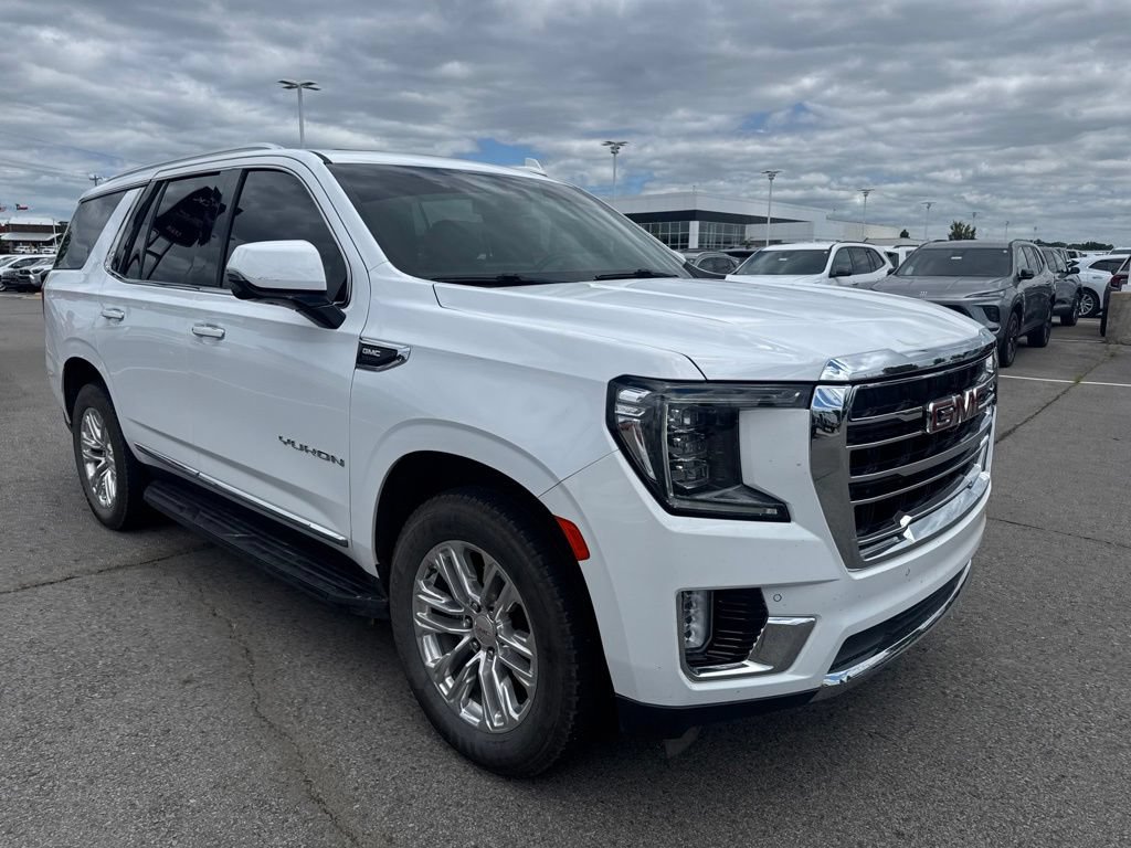 Used 2022 GMC Yukon SLT w/ SLT Premium Package AWD/4WD image 4