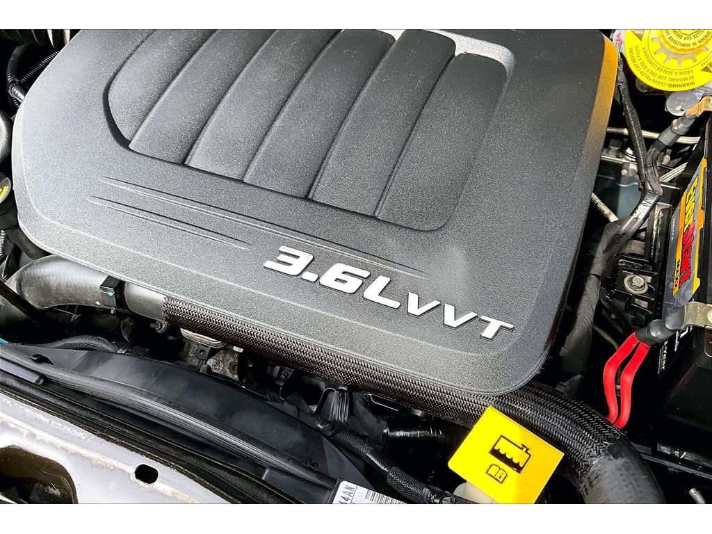 Used 2018 Dodge Grand Caravan GT image 35
