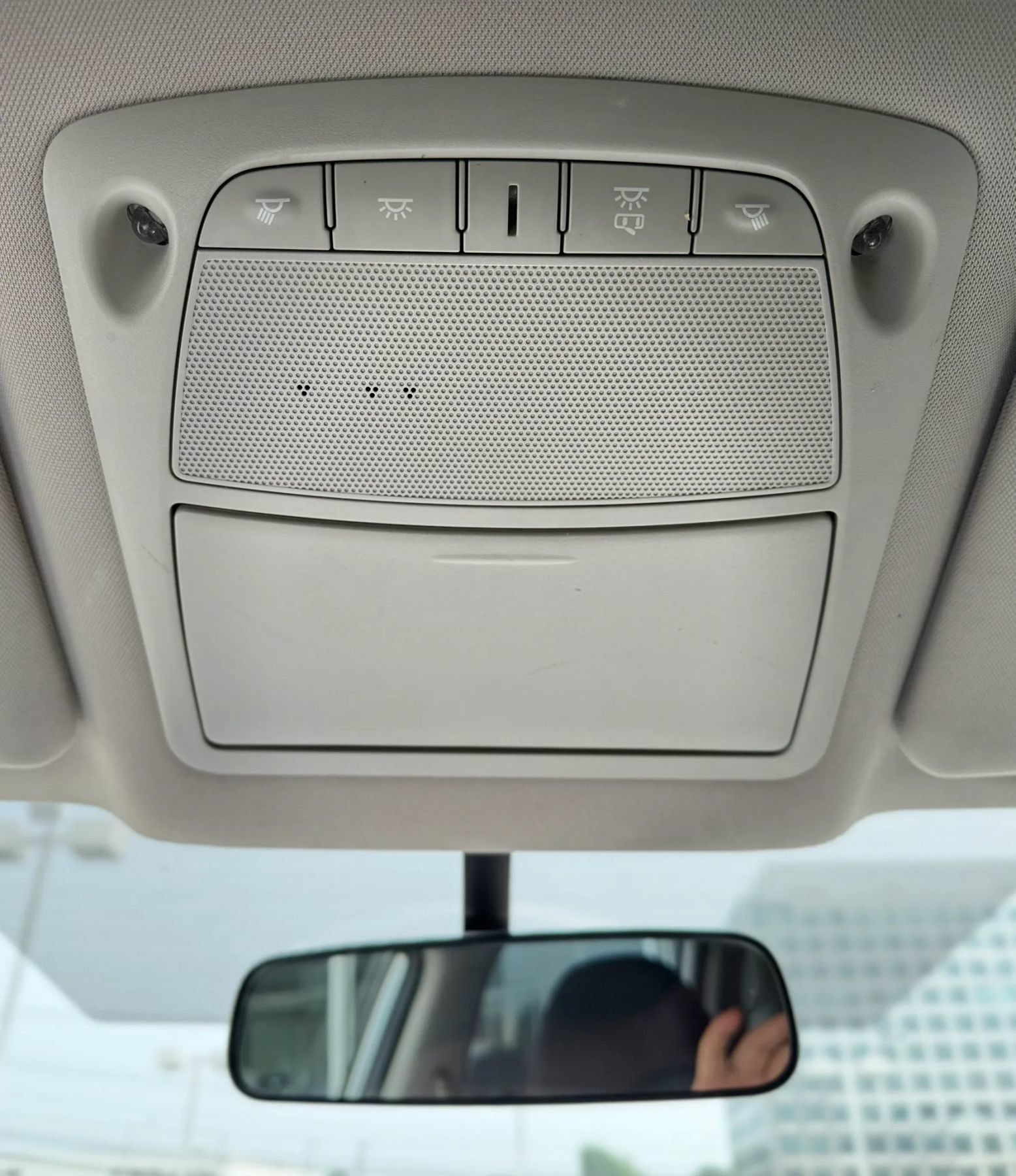 Used 2016 Nissan Rogue S FWD image 19