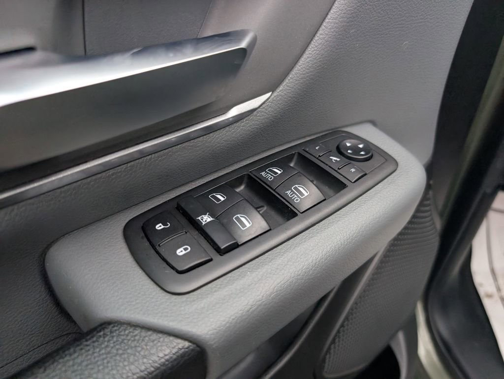 Used 2021 RAM 1500 Big Horn image 17