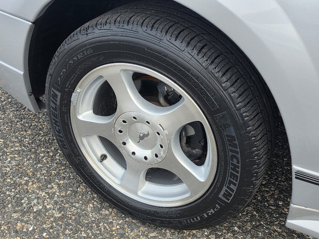 Used 2004 Ford Mustang Convertible image 25