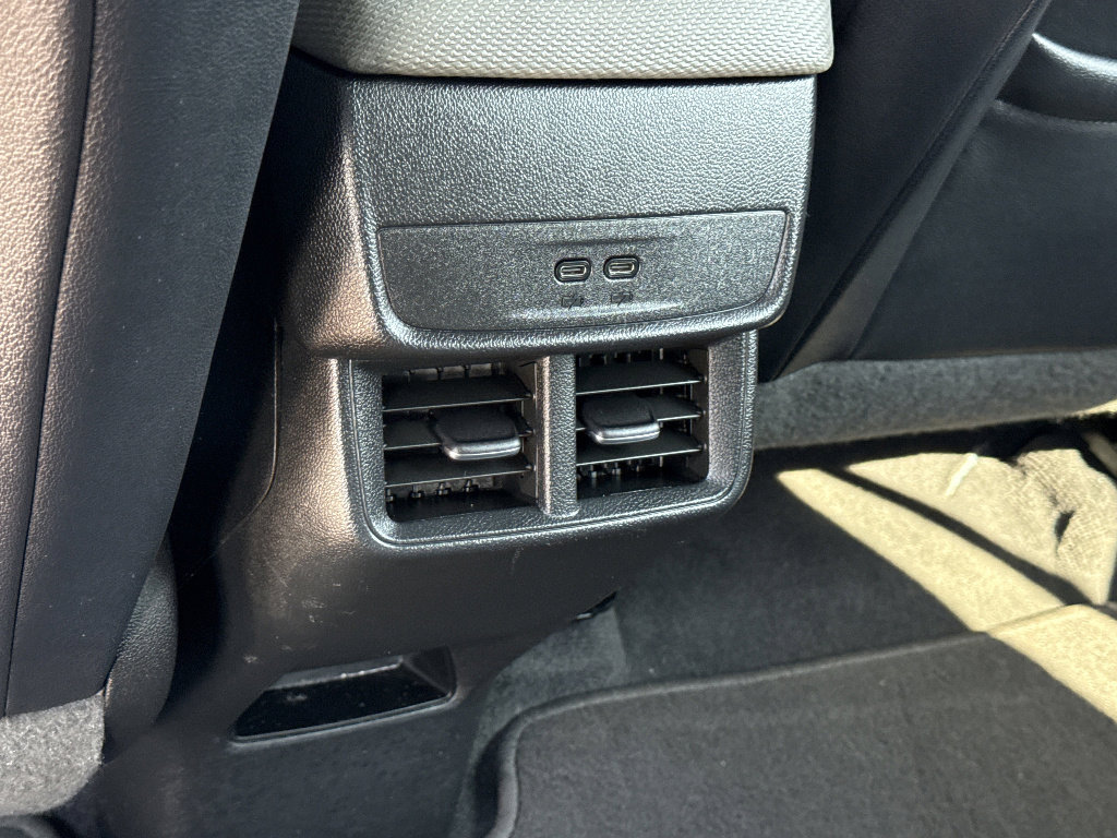 Used 2025 Chevrolet Equinox LT w/ Convenience Package II FWD image 22