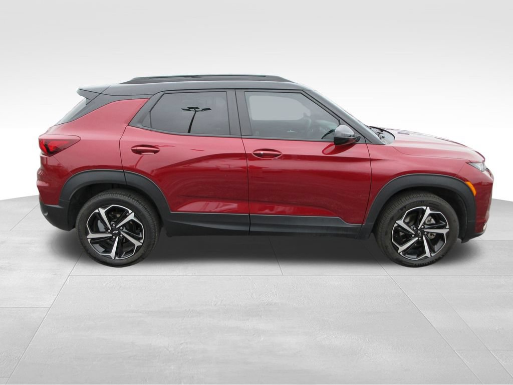 Certified 2022 Chevrolet TrailBlazer RS w/ Sun and Liftgate Package AWD/4WD image 6