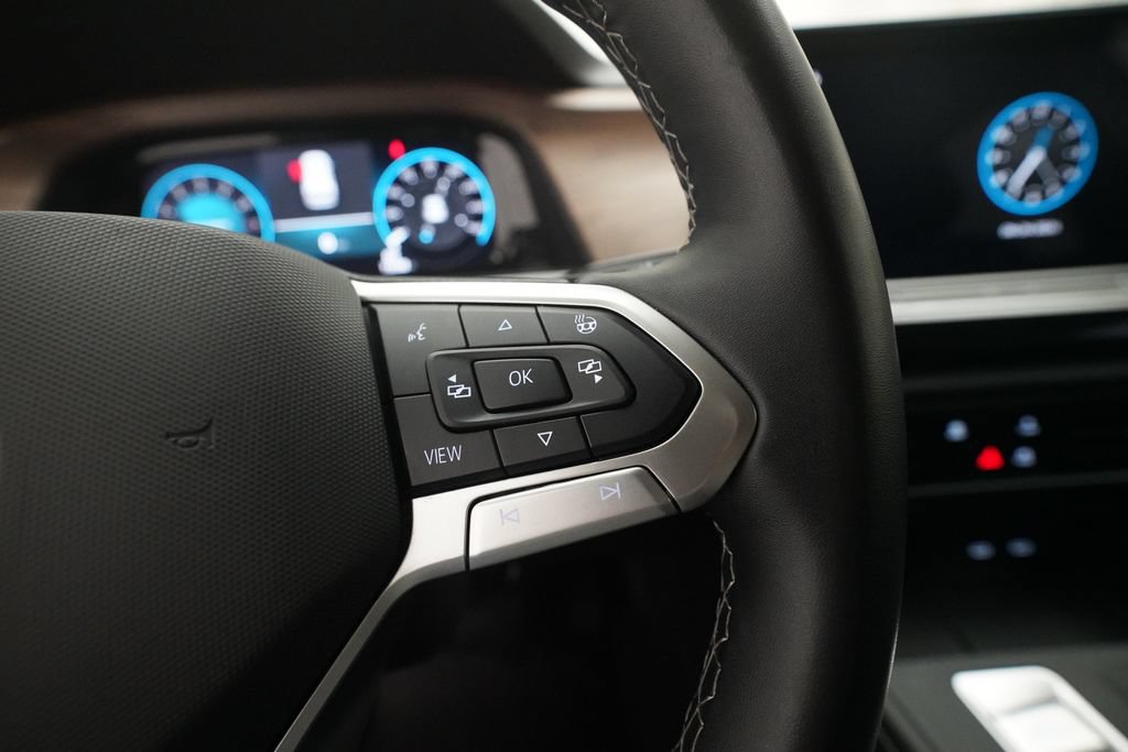 Used 2024 Volkswagen Atlas SE AWD/4WD image 18
