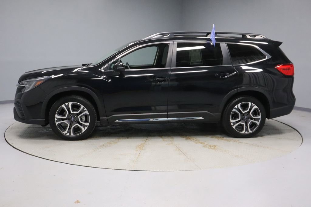 Used 2023 Subaru Ascent Limited image 7