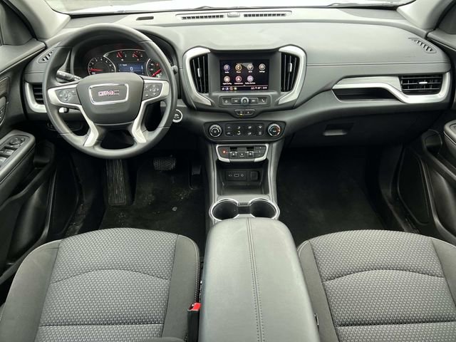 Used 2024 GMC Terrain SLE image 13