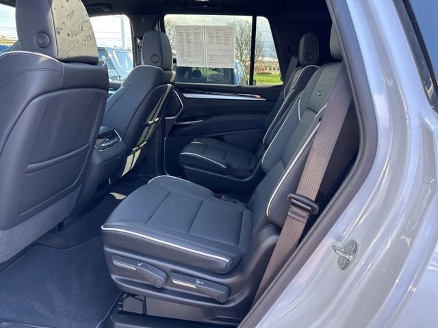 Certified 2026 Cadillac Escalade Luxury w/ LPO, Radiant Package image 19