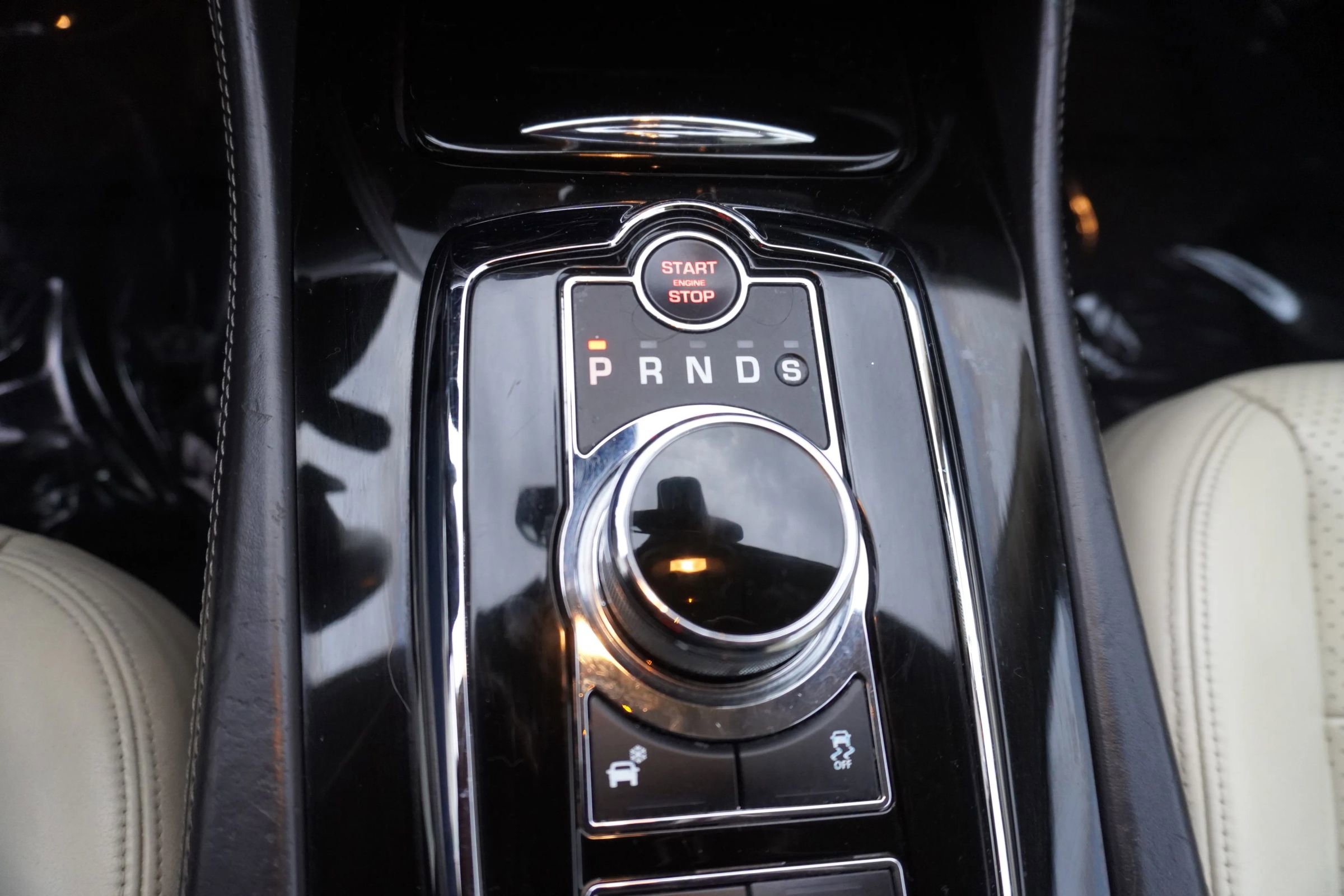 Used 2012 Jaguar XKR R image 19