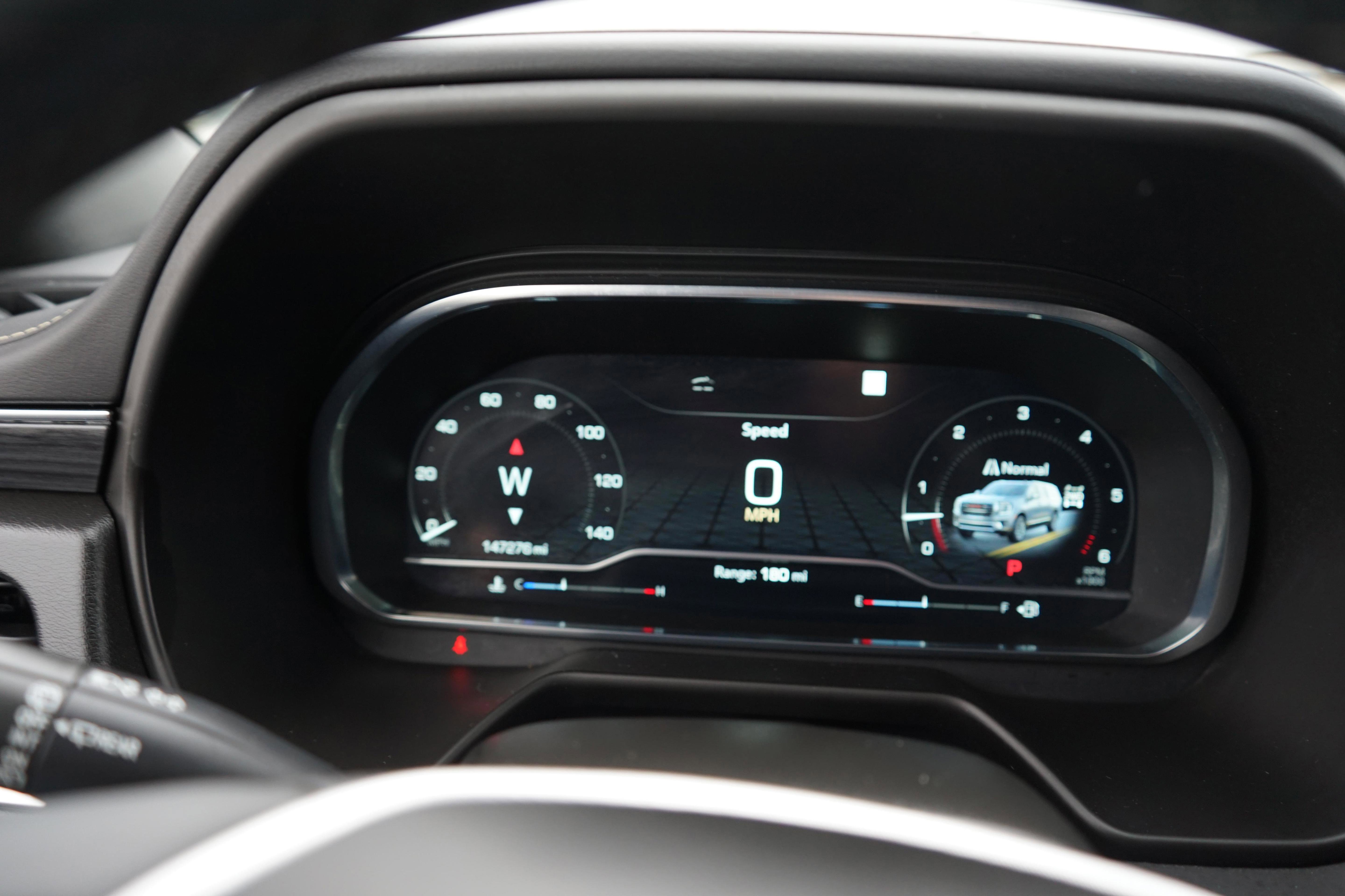 Used 2023 GMC Yukon SLT w/ SLT Premium Package AWD/4WD image 11