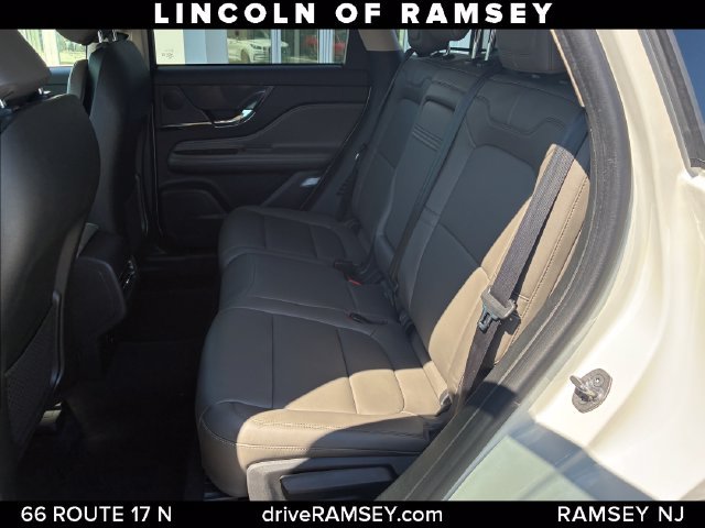 Certified 2023 Lincoln Corsair AWD image 23