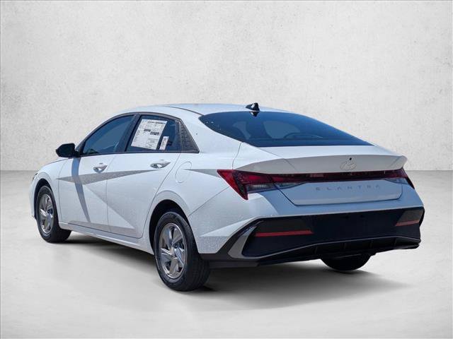 New 2026 Hyundai Elantra SE FWD image 9