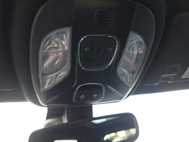 Used 2024 Jeep Compass Limited w/ High Altitude Package image 34