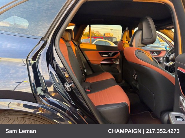 Used 2023 Mercedes-Benz GLC 300 4MATIC image 12
