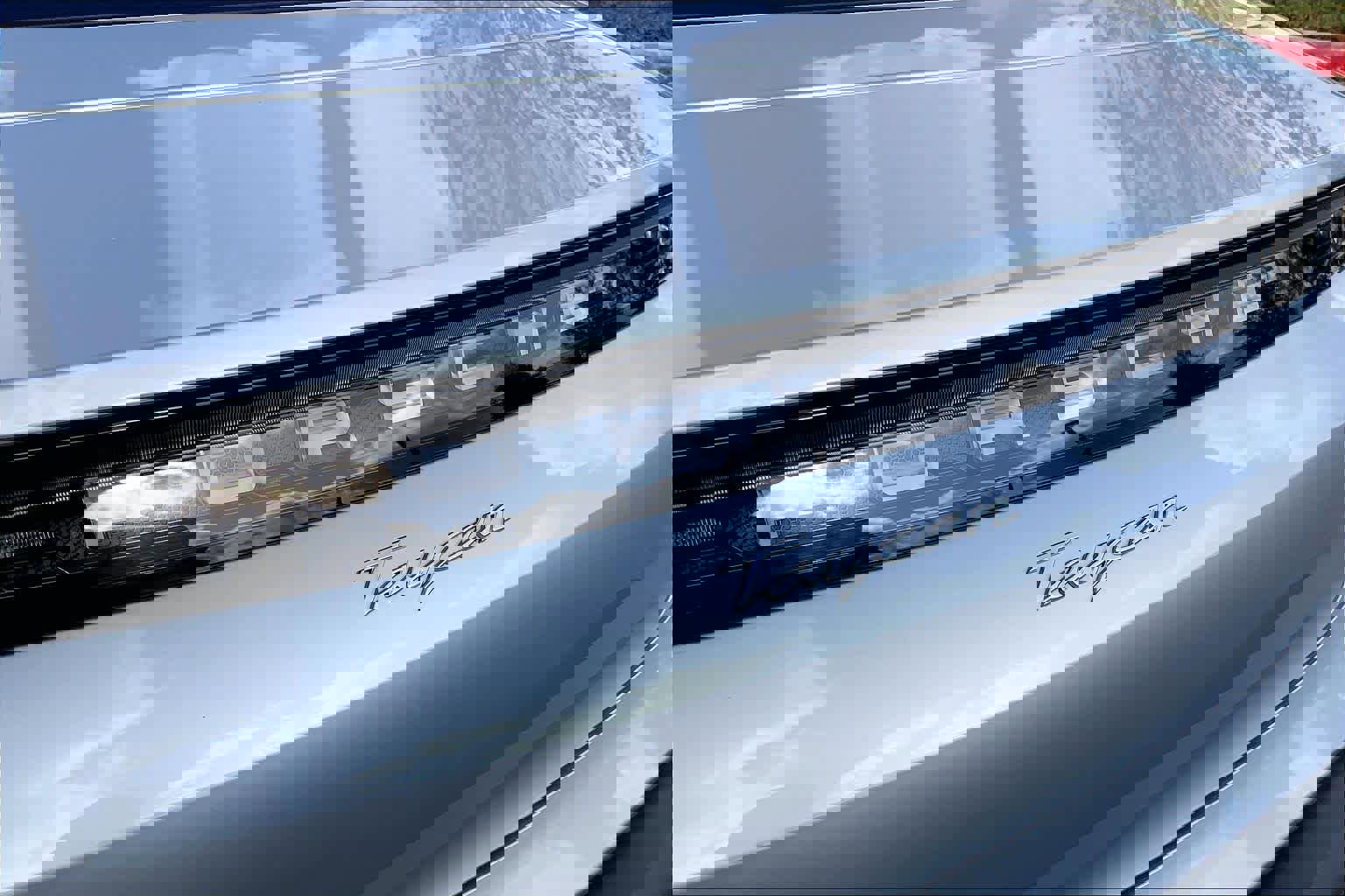 Used 2022 Porsche Taycan image 29