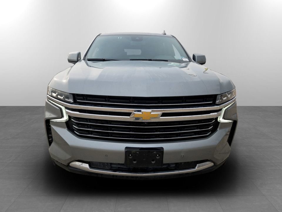 Used 2024 Chevrolet Tahoe LT w/ Luxury Package AWD/4WD image 4