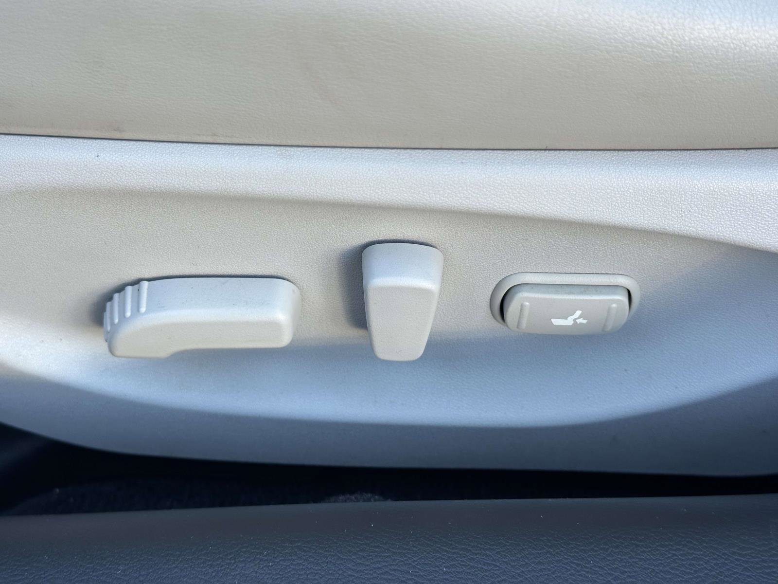 Used 2022 INFINITI Q50 Luxe w/ Cargo Package image 18