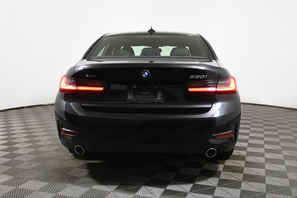 Used 2021 BMW 330i xDrive Sedan w/ Premium Package AWD/4WD image 10