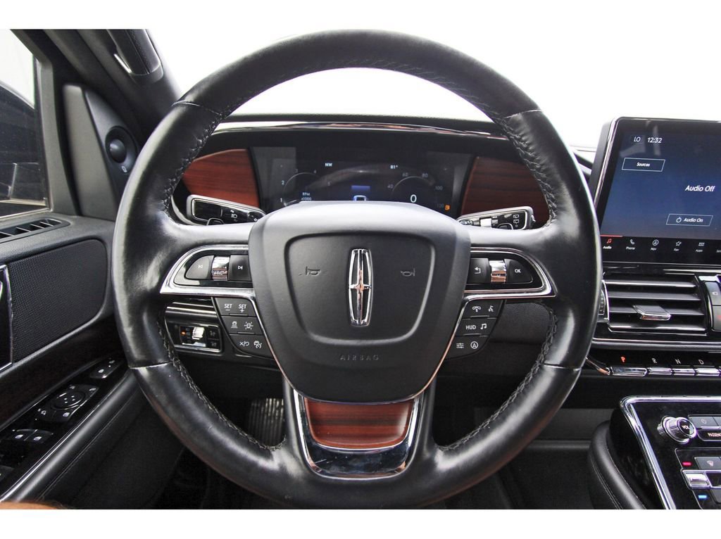 Used 2023 Lincoln Navigator L Reserve AWD/4WD image 15
