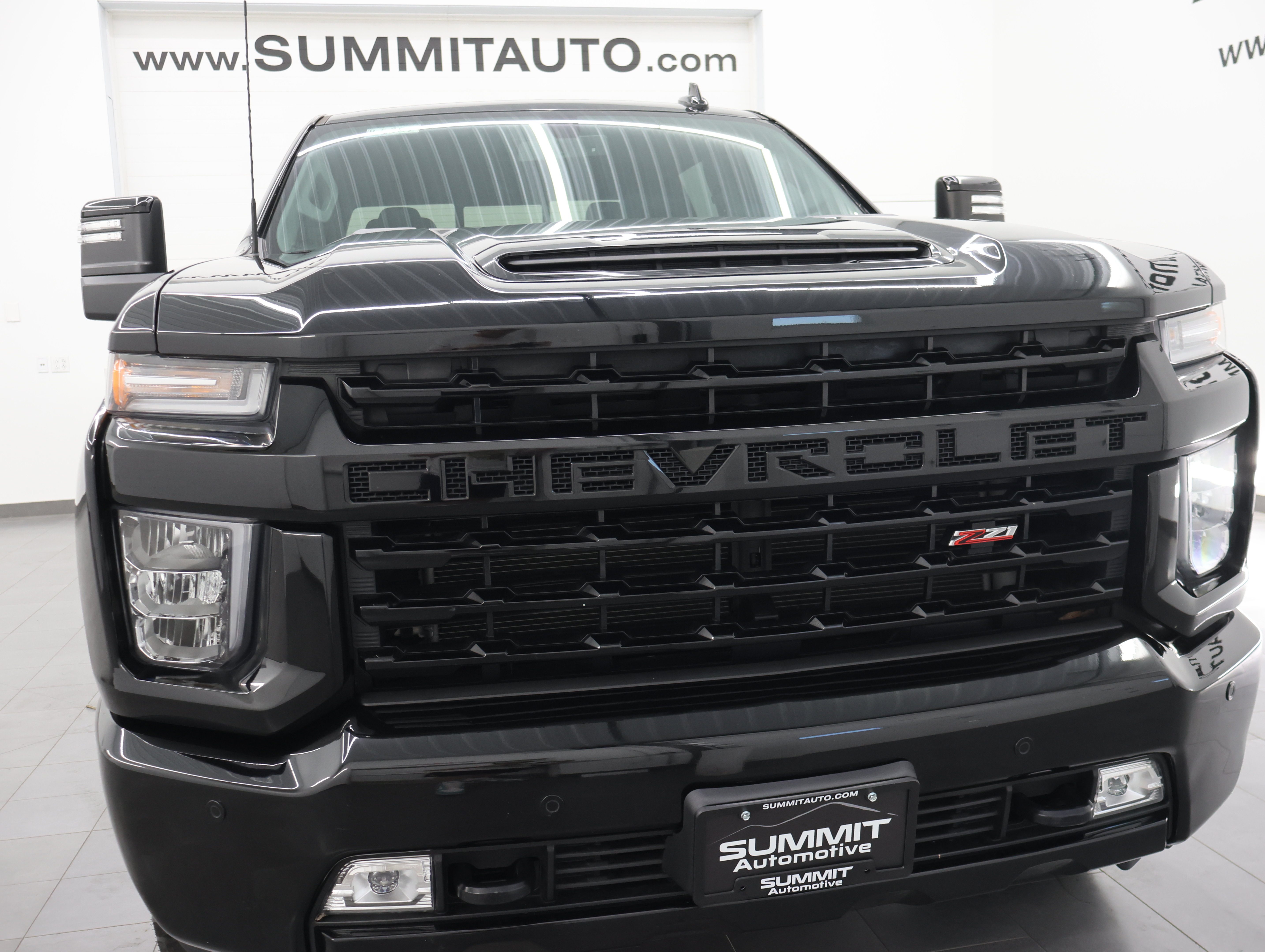 Used 2023 Chevrolet Silverado 2500 LTZ w/ LTZ Plus Package AWD/4WD image 21