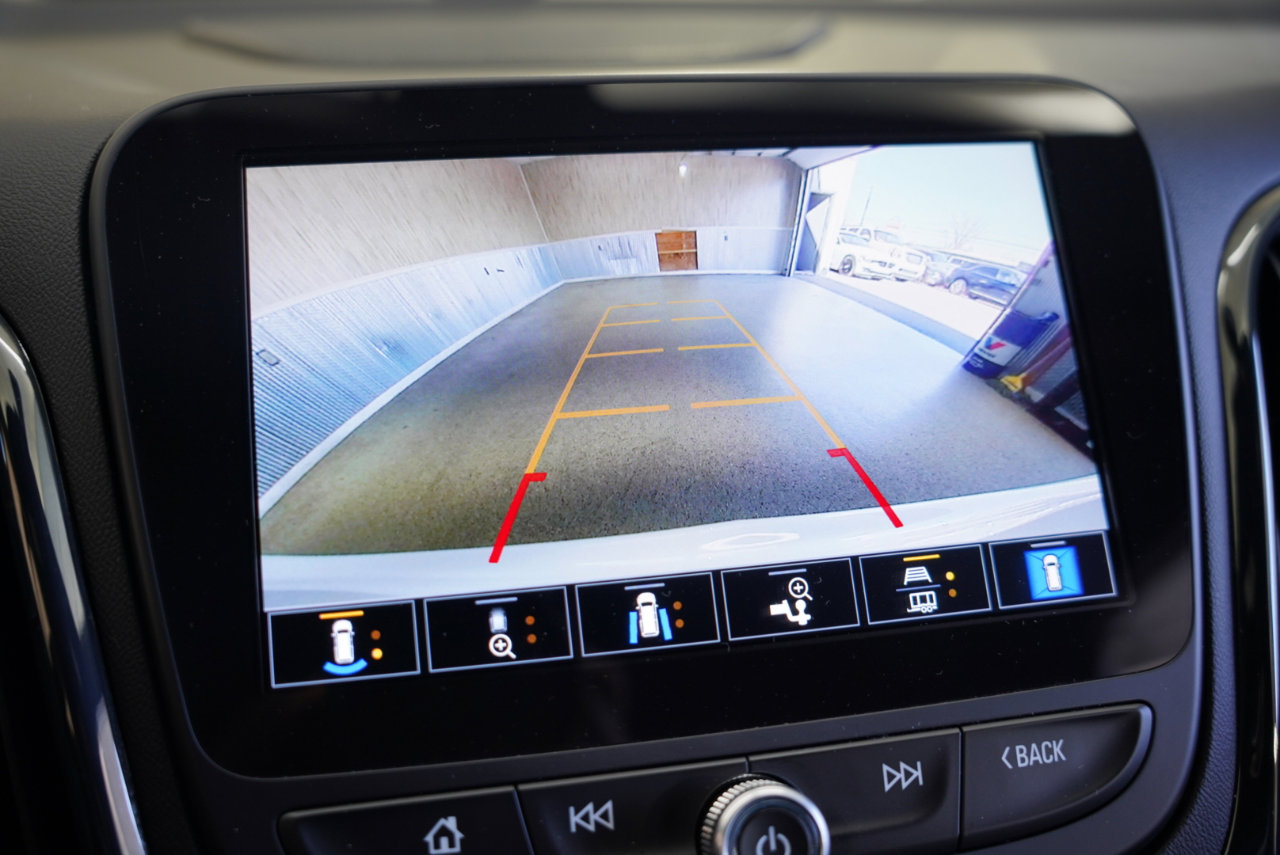 Used 2022 Chevrolet Equinox RS w/ RS Leather Package image 19