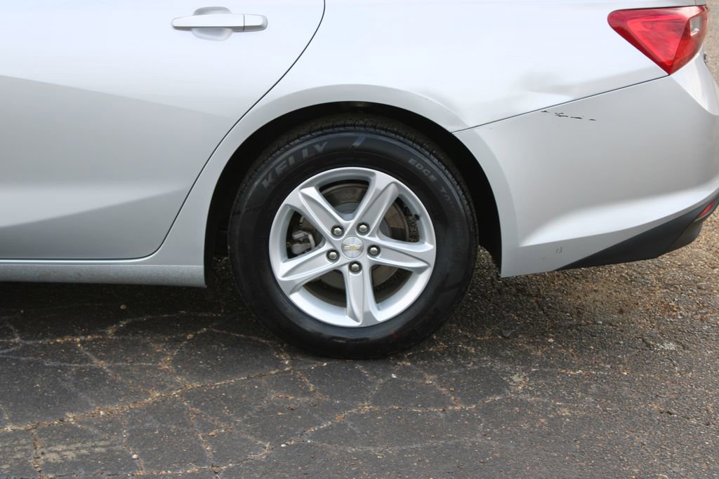 Used 2020 Chevrolet Malibu LS image 13