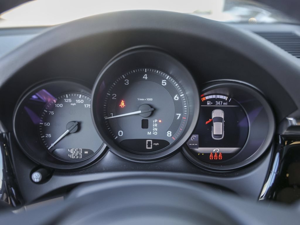 Certified 2026 Porsche Macan AWD/4WD image 16