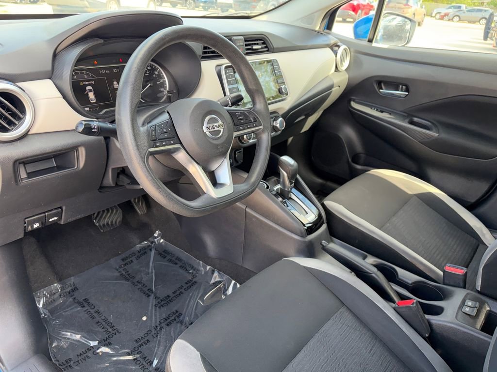 Used 2021 Nissan Versa SV FWD image 8