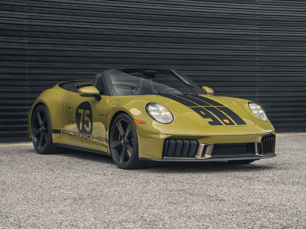 New 2026 Porsche 911 GTS RWD image 8