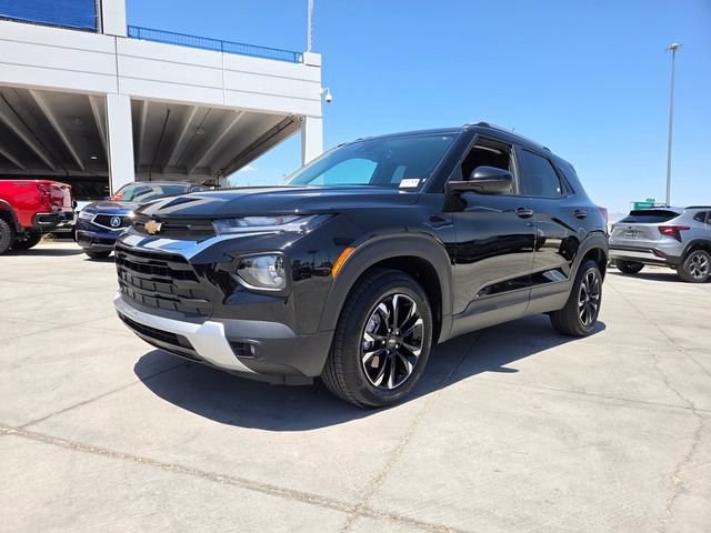 Certified 2023 Chevrolet TrailBlazer LT w/ Convenience Package FWD image 2