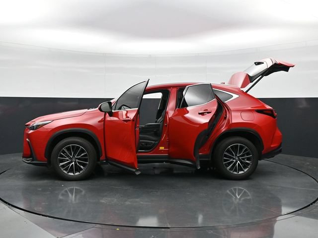 Used 2025 Lexus NX 250 FWD w/ Towing Package (2000 Lbs) image 48