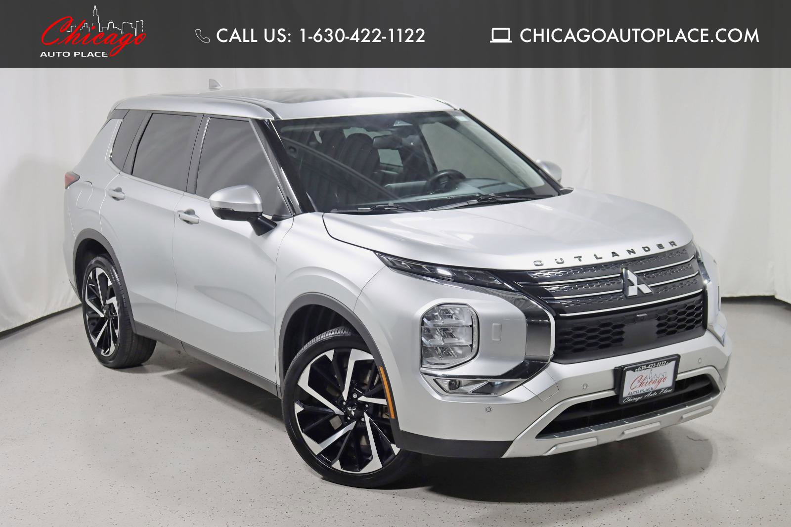 Used 2022 Mitsubishi Outlander SE image 1