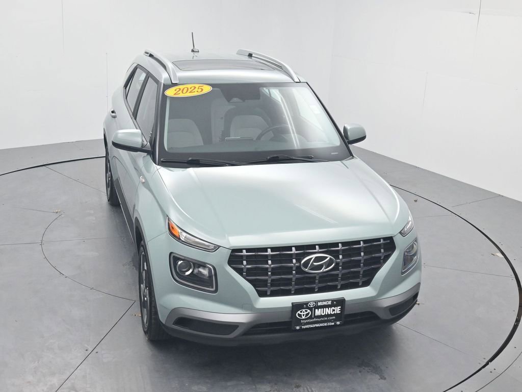 Used 2025 Hyundai Venue SEL image 53