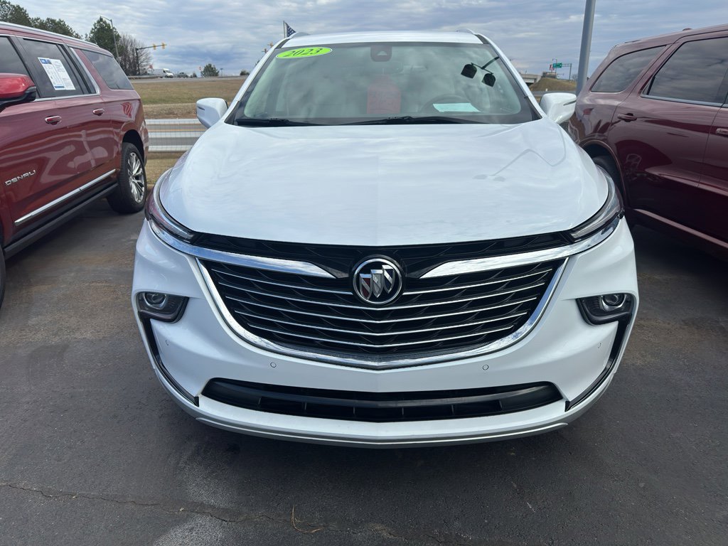Used 2023 Buick Enclave Essence video 2